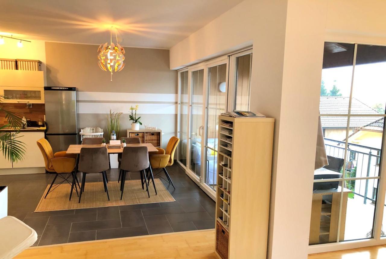 Fewo Atterseeperle - 80M2 Mit See- Und Gebirgsblick Щайнбах ам Атерзее Екстериор снимка